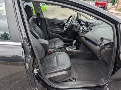 Used 2014 Ford Fiesta Titanium FWD image 11