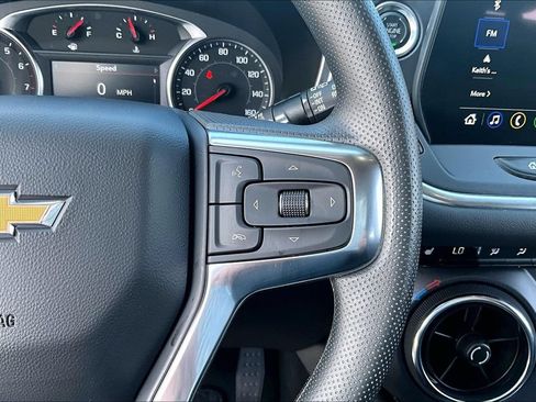 Used 2025 Chevrolet Blazer LT AWD/4WD image 19