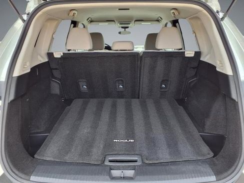 Certified 2023 Nissan Rogue SV image 12