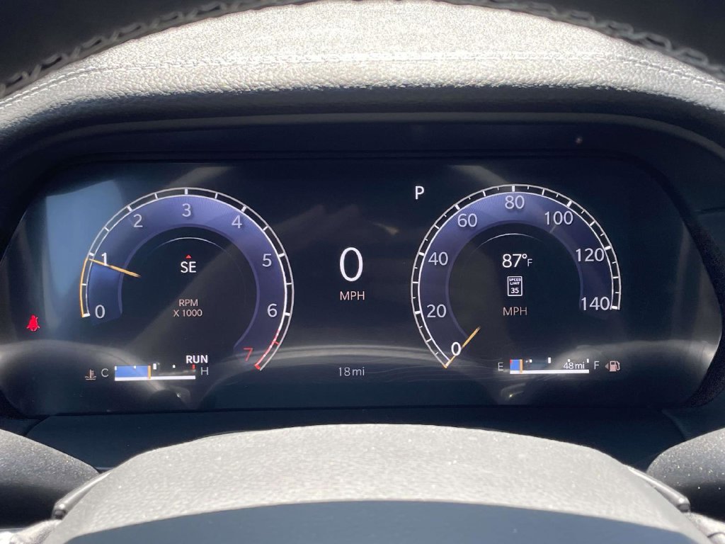 New 2026 Jeep Grand Cherokee Altitude AWD/4WD image 29