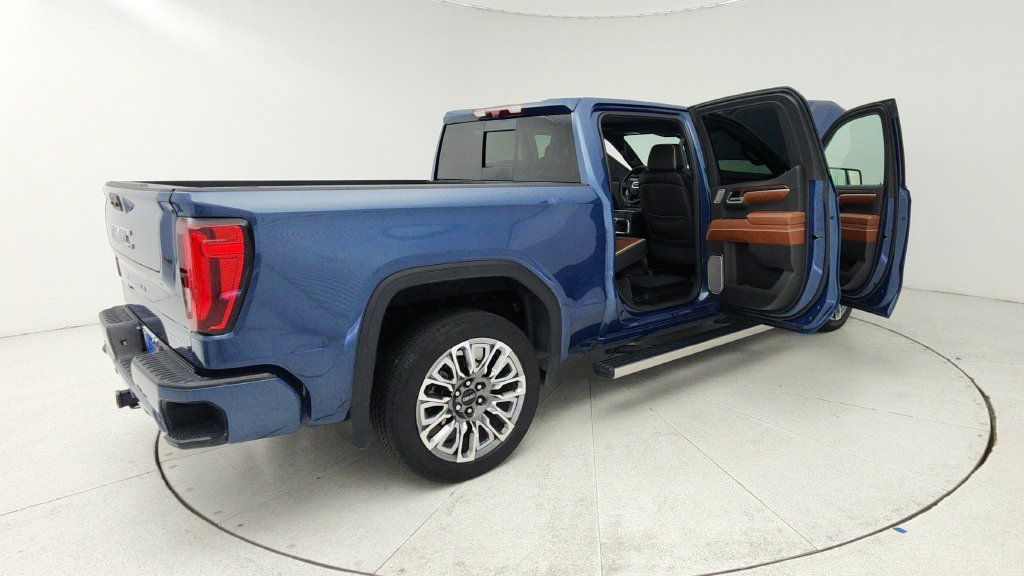 Used 2024 GMC Sierra 1500 Denali Ultimate AWD/4WD image 12