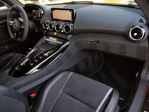Used 2020 Mercedes-Benz AMG GT R image 25