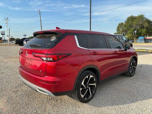 Used 2022 Mitsubishi Outlander SE FWD image 12