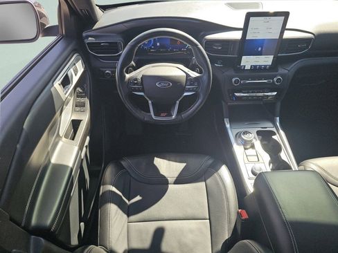 Certified 2020 Ford Explorer ST w/ ST Street Pack AWD/4WD image 4
