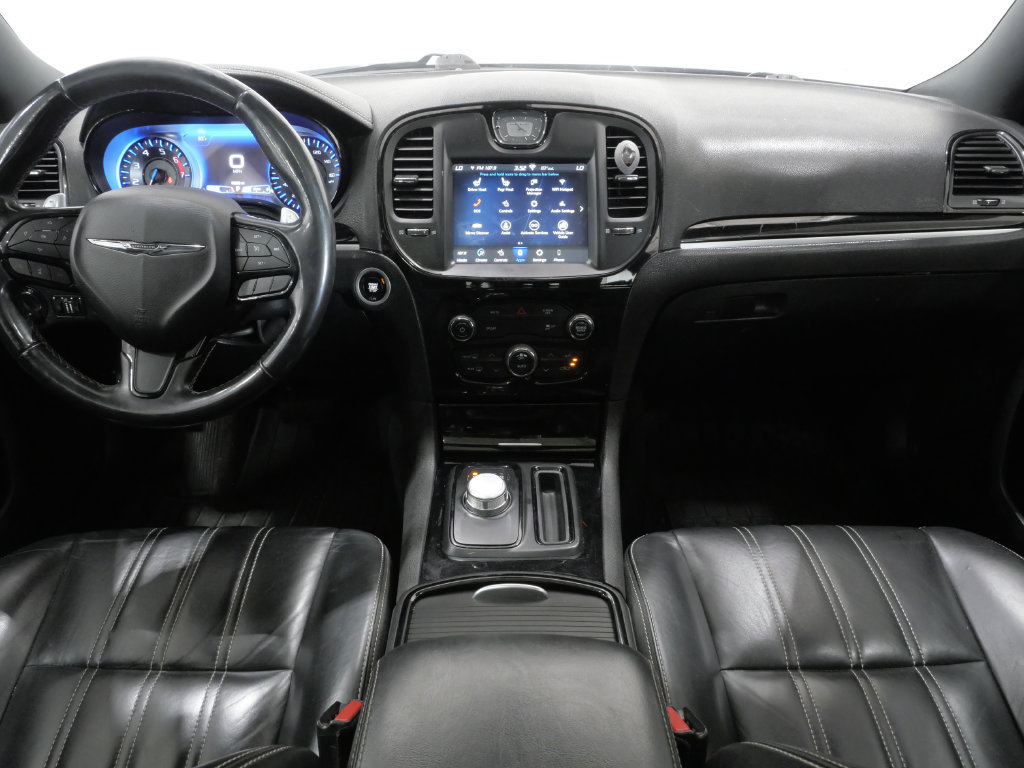 Used 2020 Chrysler 300 S RWD image 11