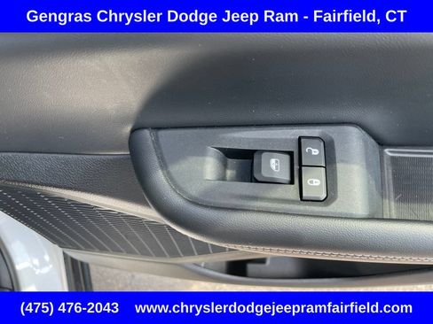 Certified 2023 Jeep Grand Cherokee Laredo w/ Luxury Tech Group I AWD/4WD image 24