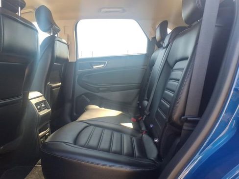 Used 2024 Ford Edge SEL w/ Convenience Package image 11