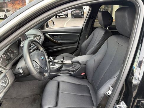 Used 2018 BMW 330i xDrive Sedan AWD/4WD image 9
