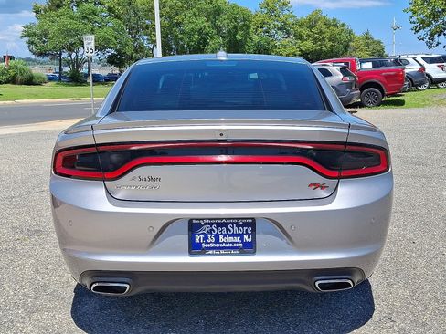 Used 2016 Dodge Charger R/T image 5