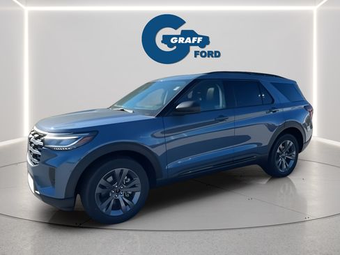 New 2026 Ford Explorer Active w/ Active Comfort Package AWD/4WD image 2