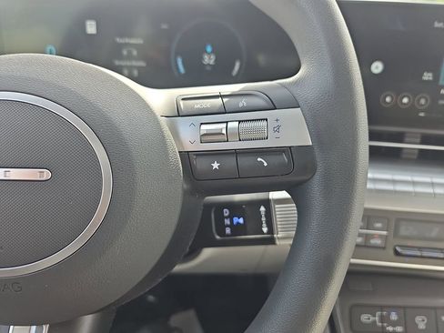 Used 2024 Hyundai Kona SE FWD image 22