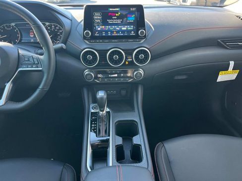 Certified 2025 Nissan Sentra SR w/ SR Premium Package image 20