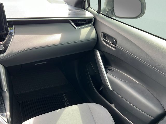 Used 2024 Toyota Corolla Cross AWD Hybrid image 13