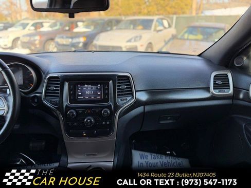 Used 2014 Jeep Grand Cherokee Laredo w/ Quick Order Package 23E AWD/4WD image 25