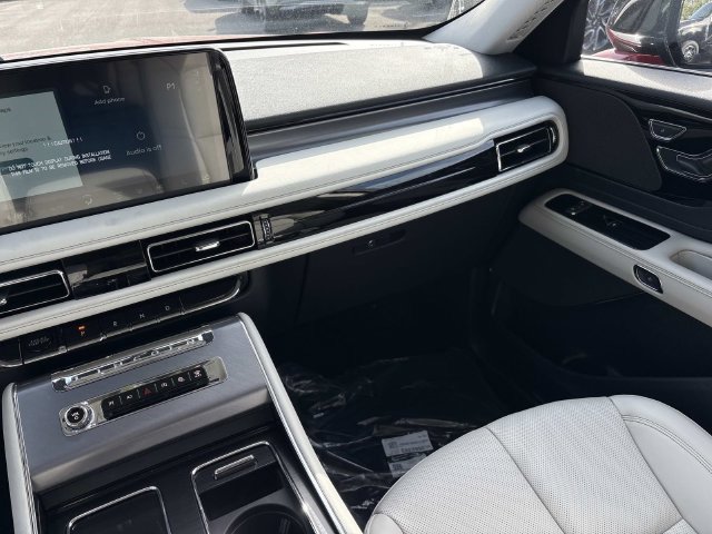 New 2027 Lincoln Aviator AWD image 15