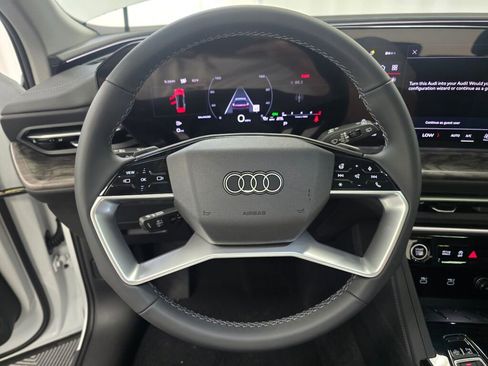 New 2025 Audi Q5 Premium image 13