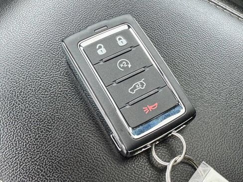 Used 2025 Jeep Grand Cherokee L Laredo w/ Trailer Tow Package AWD/4WD image 34