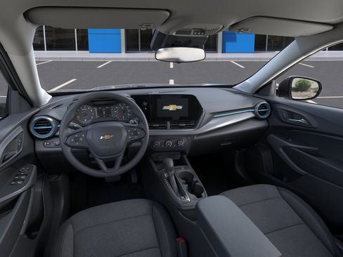 New 2025 Chevrolet Trax LS w/ LS Convenience Package image 15