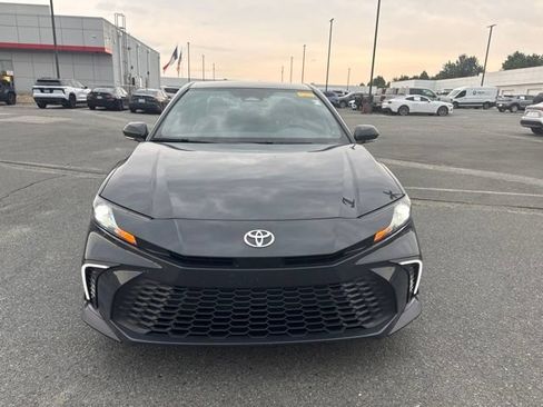 Used 2026 Toyota Camry SE FWD image 2