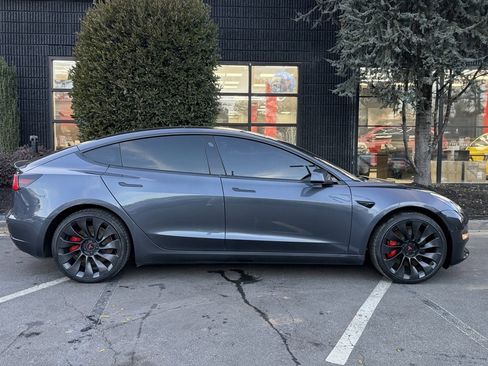 Used 2022 Tesla Model 3 Performance image 21