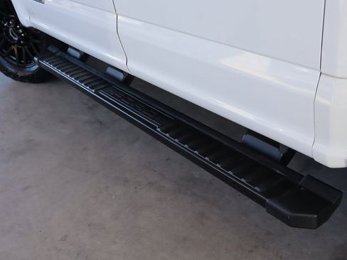 Used 2022 Ford F250 Lariat w/ Black Appearance Package image 16