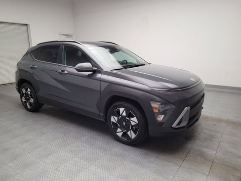 Used 2025 Hyundai Kona SEL FWD image 11