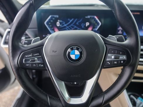 Used 2023 BMW 330i Sedan w/ Premium Package image 15