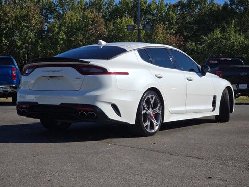 Used 2019 Kia Stinger GT2 image 14