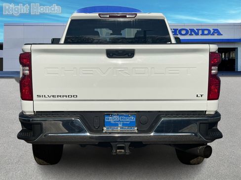Used 2024 Chevrolet Silverado 2500 LT image 6