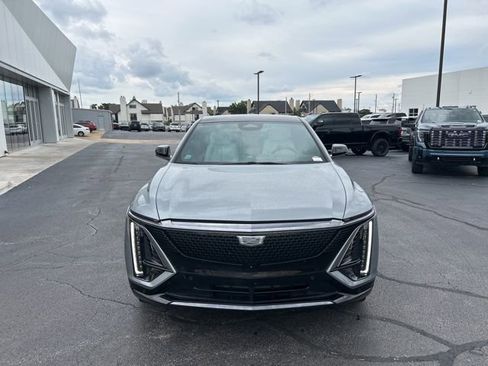 Used 2024 Cadillac Lyriq Sport w/ LPO, Floor Liner Package AWD/4WD image 3