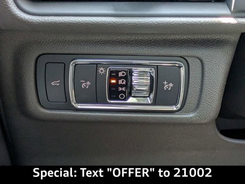 Used 2022 Lincoln Corsair Reserve w/ Elements Package FWD image 26