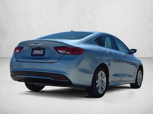 Used 2015 Chrysler 200 Limited w/ Convenience Group FWD image 5