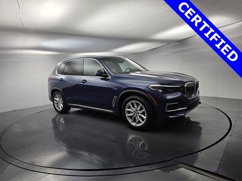 Used 2023 BMW X5 xDrive45e w/ Luxury Seating Package image 2
