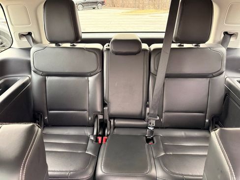 Used 2025 Ford Expedition Platinum image 47