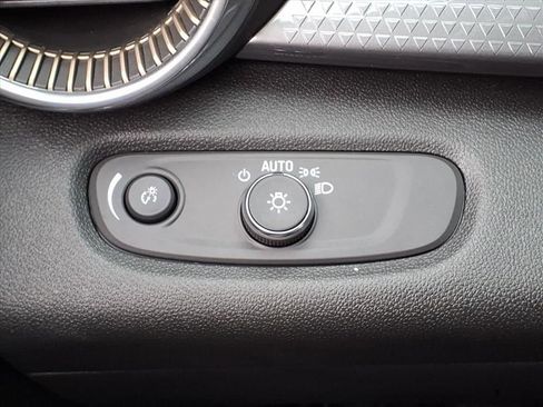 Certified 2024 Chevrolet Trax ACTIV image 30