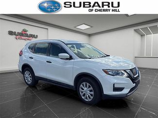 Used 2017 Nissan Rogue S image 1