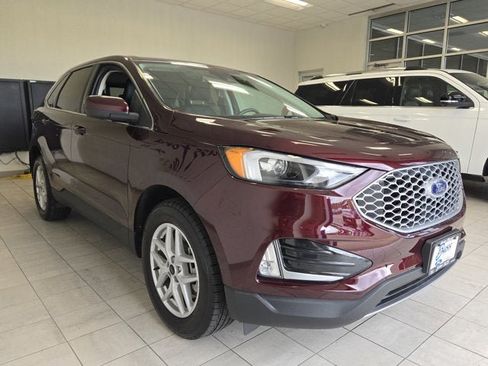 Used 2024 Ford Edge SEL w/ Convenience Package AWD/4WD image 3