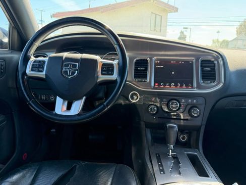 Used 2014 Dodge Charger R/T RWD image 16