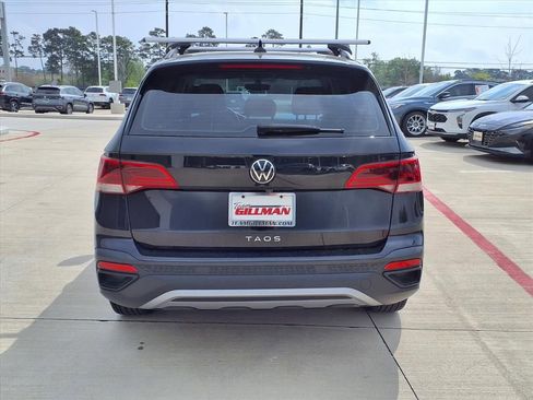 Certified 2023 Volkswagen Taos S image 6