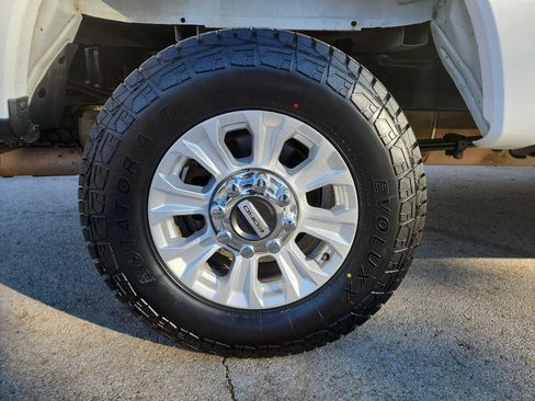 Used 2020 Ford F250 XL w/ STX Appearance Package AWD/4WD image 11