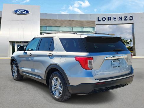 Used 2022 Ford Explorer XLT image 7