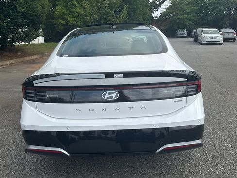 New 2025 Hyundai Sonata Limited image 5
