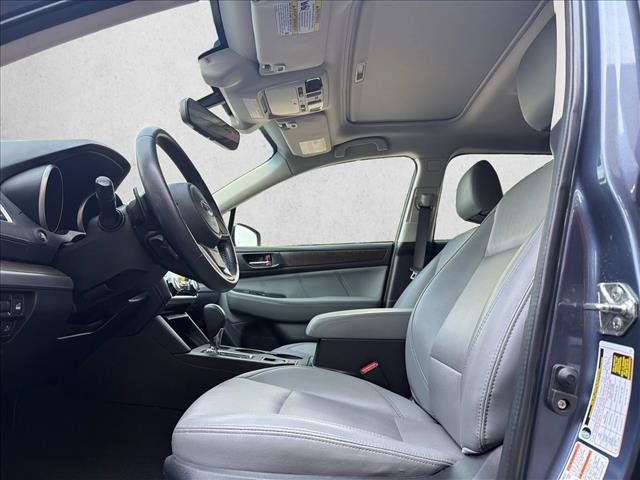 Used 2018 Subaru Outback 2.5i Limited AWD/4WD image 11