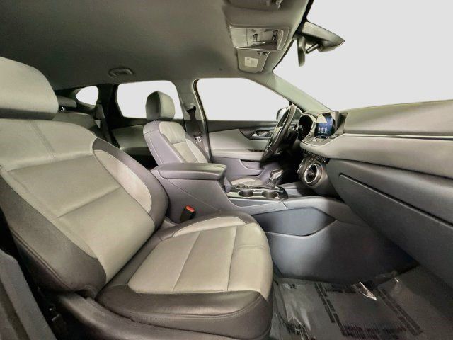 Used 2020 Chevrolet Blazer LT FWD image 28
