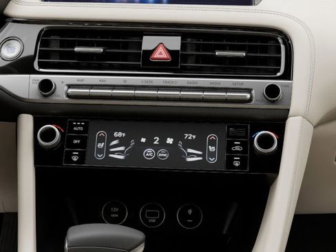 New 2026 Genesis G70 2.5T image 15