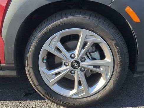 Used 2023 Hyundai Kona SEL image 10