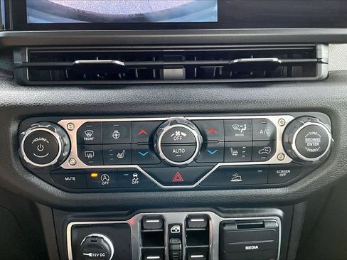 Certified 2024 Jeep Wrangler Unlimited Sport AWD/4WD image 17