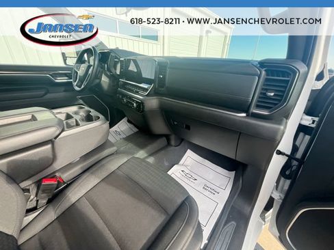Used 2025 Chevrolet Silverado 2500 LT AWD/4WD image 28
