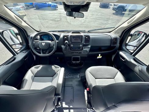 Used 2025 RAM ProMaster 3500 FWD image 22