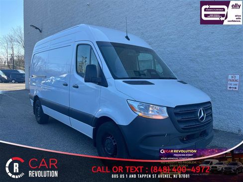 Used 2025 Mercedes-Benz Sprinter 2500 image 1